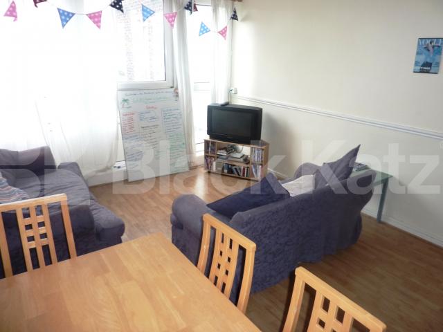 			NEW INSTRUCTION!, 4 Bedroom, 1 bath, 1 reception Flat			 Kiln Place, KENTISH TOWN